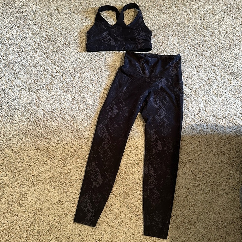 Old Navy Active Set.